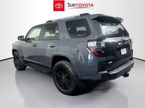 Used 2024 Toyota 4Runner SR5 Premium RWD image 6