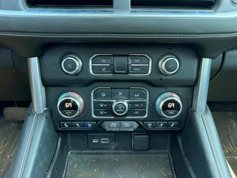 Used 2021 GMC Yukon SLT w/ SLT Luxury Plus Package AWD/4WD image 19