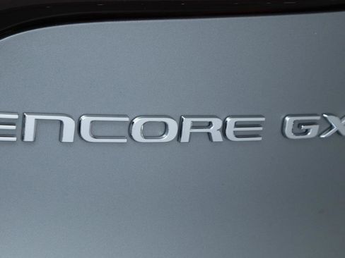 Used 2024 Buick Encore GX Preferred w/ Comfort Package FWD image 32