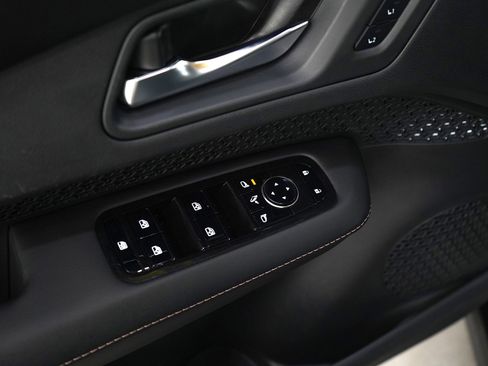 Used 2024 Nissan Ariya ENGAGE+ e-4ORCE image 19