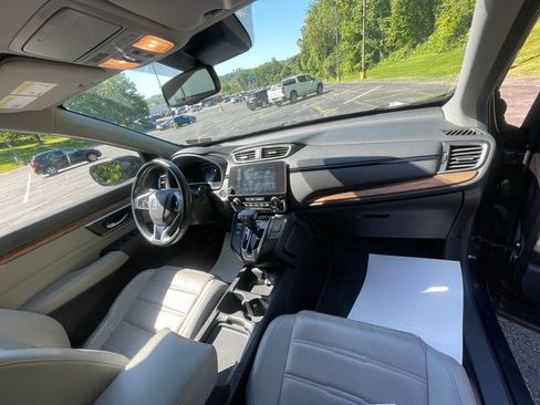 Used 2019 Honda CR-V Touring image 11