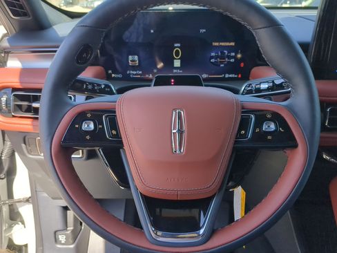 New 2025 Lincoln Aviator Reserve image 13