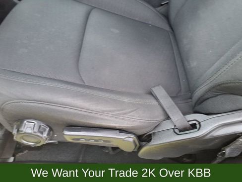 Used 2022 Jeep Wrangler Willys image 12