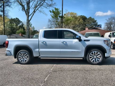 New 2026 GMC Sierra 1500 Denali AWD/4WD image 9