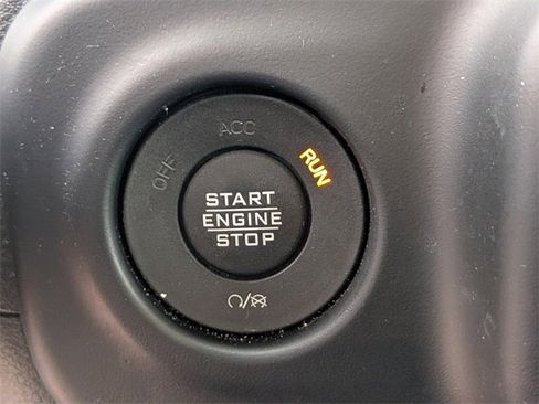 Certified 2022 Jeep Gladiator Overland w/ Popular Equipment Package image 30