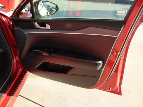 Used 2021 Kia K5 LX image 36