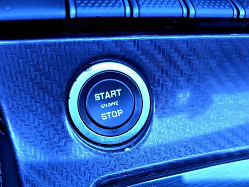 Used 2016 Jaguar F-TYPE R image 28