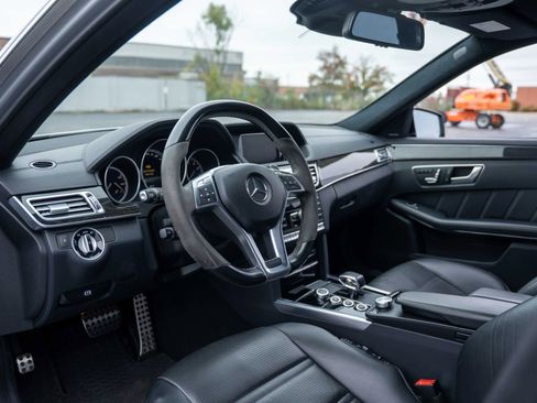 Used 2014 Mercedes-Benz E 63 AMG S-Model image 2