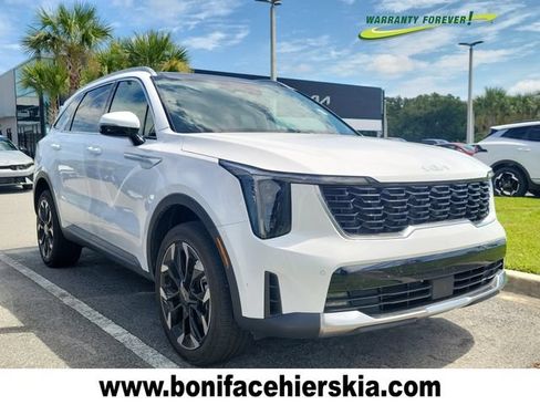 Certified 2025 Kia Sorento EX w/ Panoramic Sunroof Package AWD/4WD image 1