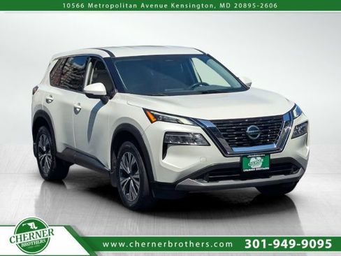 Used 2021 Nissan Rogue SV AWD/4WD image 1