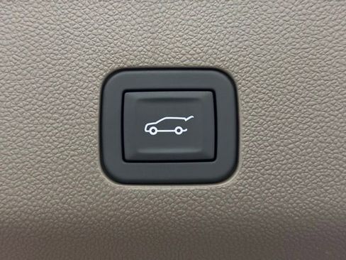 New 2026 GMC Yukon Denali w/ Denali Reserve Package image 14