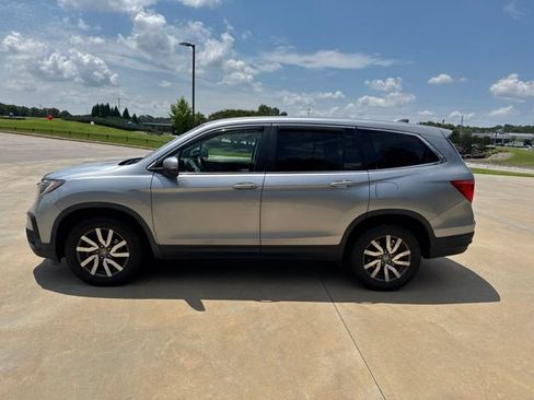 Used 2020 Honda Pilot EX image 9