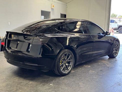 Used 2022 Tesla Model 3 Long Range AWD/4WD image 4