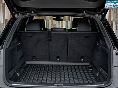 Used 2020 Audi SQ5 Premium Plus w/ Premium Plus Package image 28