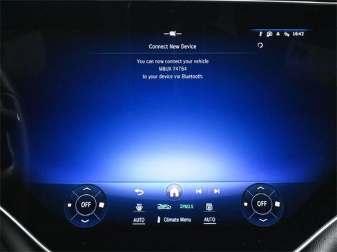 Used 2023 Mercedes-Benz EQS 580 4MATIC SUV image 44