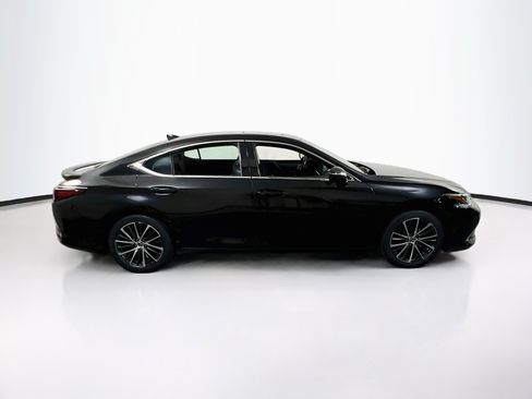 Used 2024 Lexus ES 300h w/ Premium Package FWD image 4