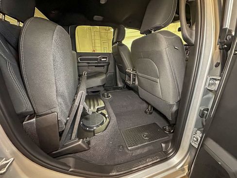 New 2026 RAM 2500 Big Horn AWD/4WD image 4