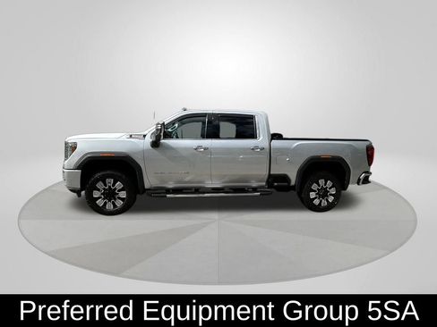Used 2021 GMC Sierra 2500 Denali image 4