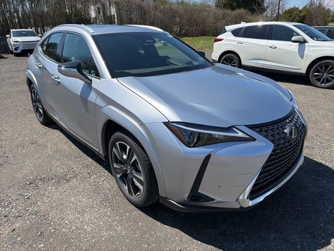 Used 2025 Lexus UX 300h AWD w/ Accessory Package (Z1) image 3