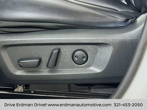 Certified 2021 Nissan Rogue SV w/ Premium Package image 12