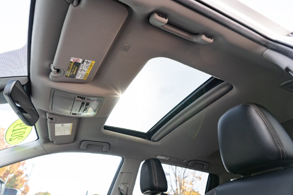 Used 2019 Toyota Highlander XLE AWD/4WD image 24