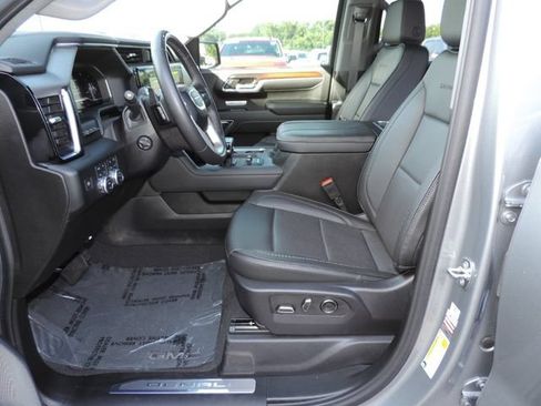 Used 2024 GMC Sierra 1500 Denali w/ Technology Package AWD/4WD image 24