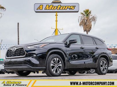 Used 2023 Toyota Highlander XLE