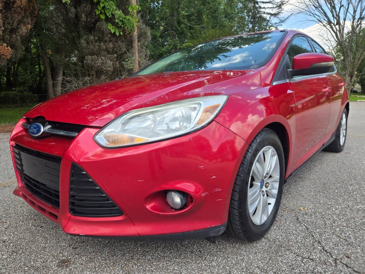 Used 2012 Ford Focus SEL FWD image 1