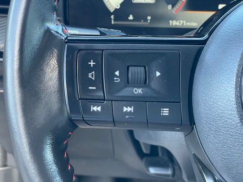 Certified 2025 Nissan Kicks SR AWD/4WD image 17