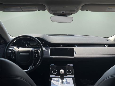Used 2020 Land Rover Range Rover Evoque SE AWD/4WD image 9