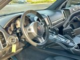 Used 2011 Porsche Cayenne S image 4