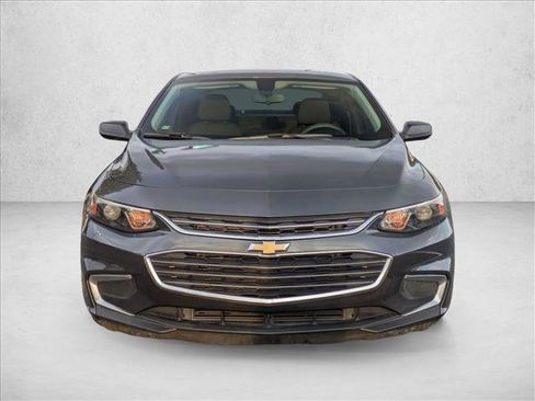 Used 2017 Chevrolet Malibu LS image 2