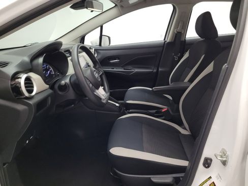 Used 2020 Nissan Versa SV FWD image 17