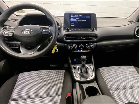 Used 2022 Hyundai Kona SE image 13