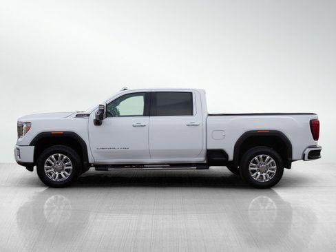 Used 2023 GMC Sierra 3500 Denali image 2