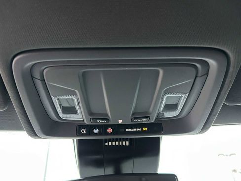 Used 2024 GMC Sierra 3500 SLE w/ SLE Convenience Package image 25