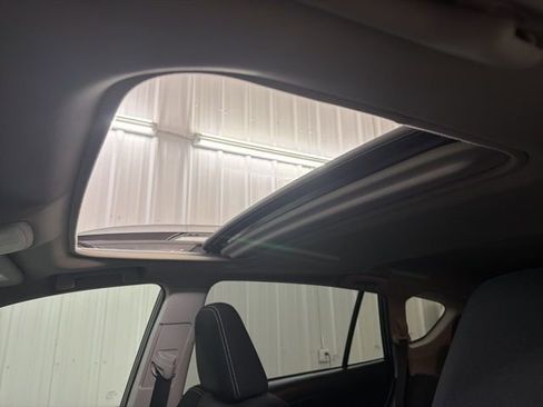 Used 2018 Toyota RAV4 XLE image 31