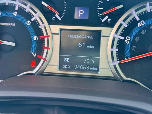 Used 2017 Toyota 4Runner TRD Off-Road Premium AWD/4WD image 4