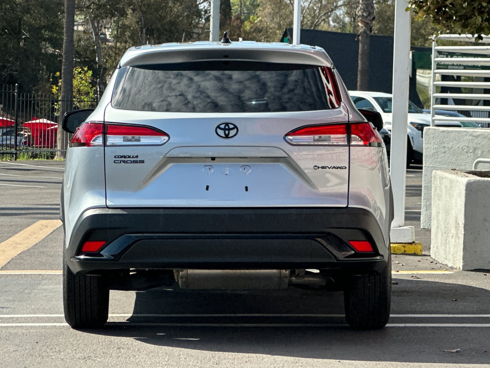 Used 2025 Toyota Corolla Cross AWD Hybrid image 4