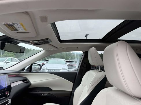 Used 2025 Lexus RX 350 w/ Convenience Package AWD/4WD image 20