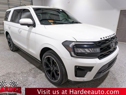 Used 2023 Ford Expedition Limited RWD image 6