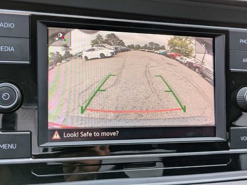 Used 2022 Volkswagen Jetta S FWD image 18