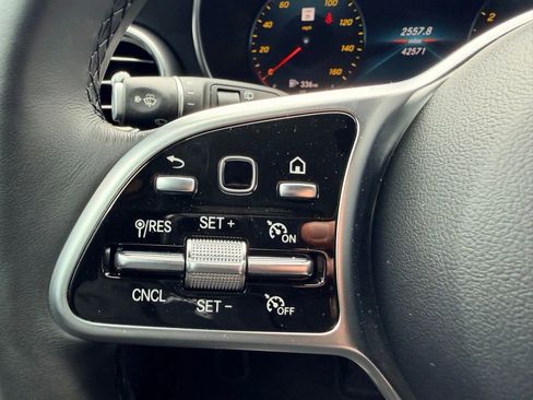 Used 2022 Mercedes-Benz GLC 300 4MATIC image 33