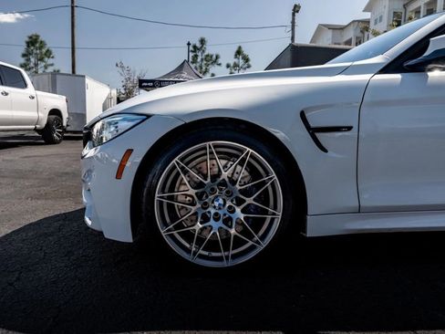 Used 2017 BMW M4 Competition Coupe 2D image 32