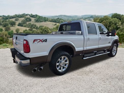 Used 2015 Ford F250 Lariat w/ Lariat Interior Package AWD/4WD image 10