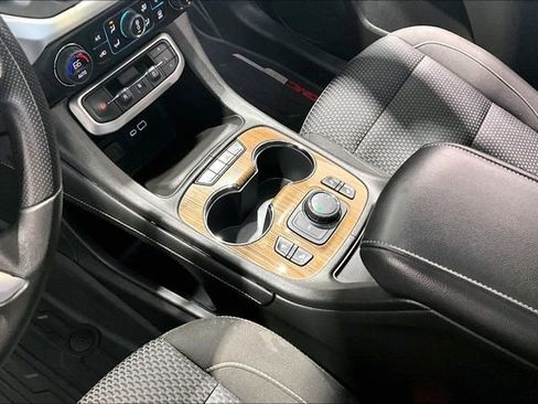 Used 2022 GMC Acadia SLE w/ GMC Pro Grade Package image 18