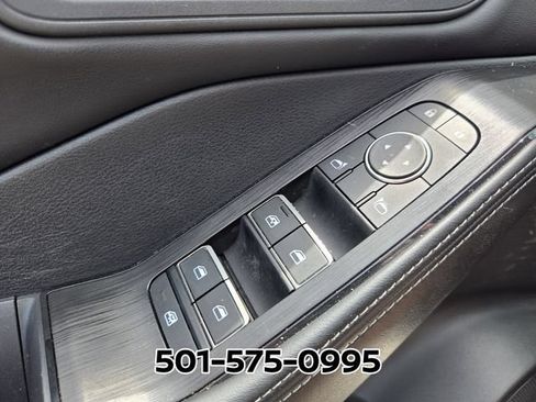 Used 2025 Nissan Rogue SL FWD image 30