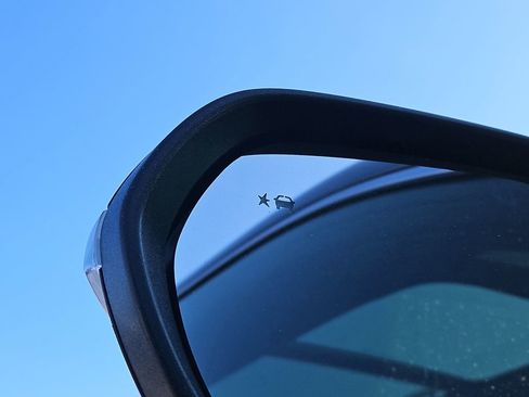 New 2026 Chevrolet Traverse LT w/ Sun and Wheel Package image 14