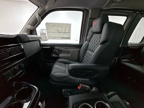 New 2025 GMC Savana 2500 Extended w/ Driver Convenience Package image 42