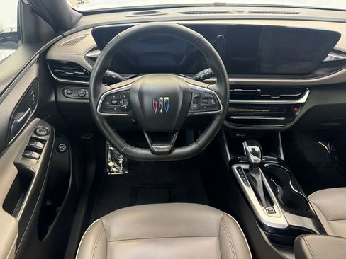 Certified 2024 Buick Envista Avenir image 13